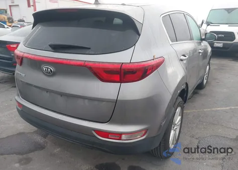 2018 Kia Sportage Lx z USA, uszkodzony, nr VIN KNDPMCAC2J7337744